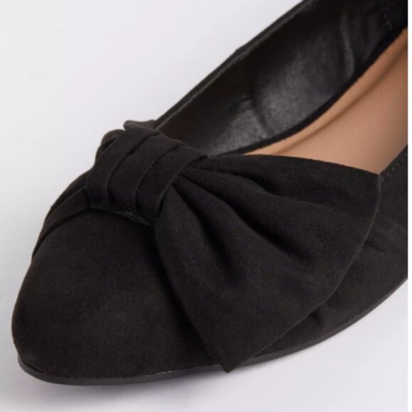Torrid Black Pointed Toe Bow Flat (6WW) - Picture 2 of 9
